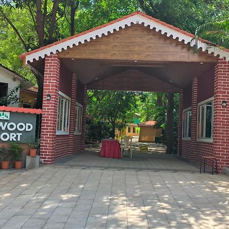 Pinewood Resort Karjat Exteriör bild